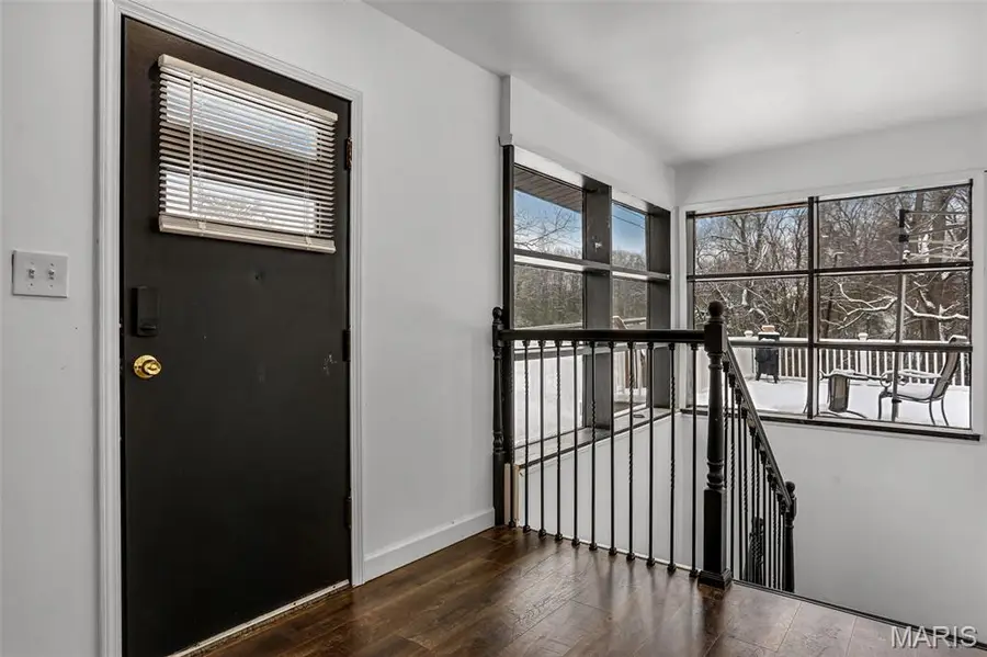 28 Oakleigh Drive, Belleville, IL 62223 - Image #3