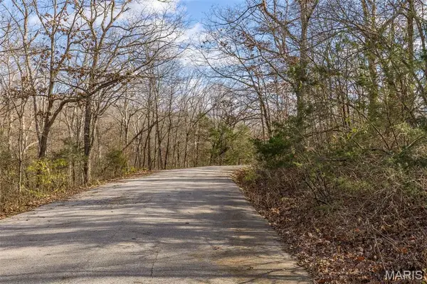 6110 Shenandoah Drive, Hillsboro, MO 63050