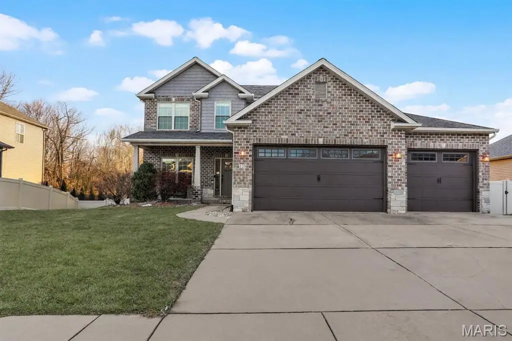 120 Meridian Oaks Drive, Glen Carbon, IL 62034 - Image #1