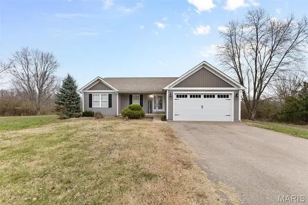 208 Sugar Maple Circle, Farmington, MO 63640