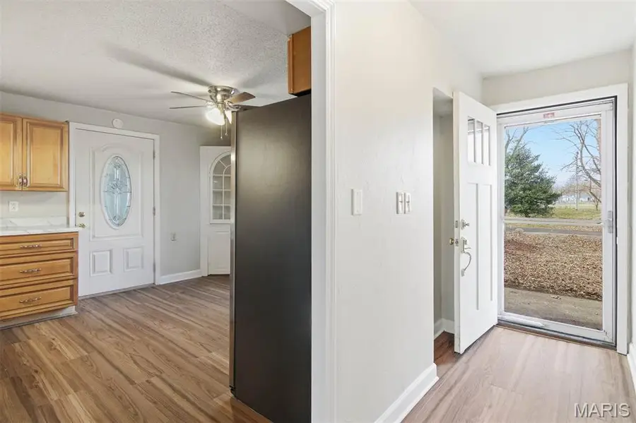 54 Lincoln Lane, Highland, IL 62249 - Image #3