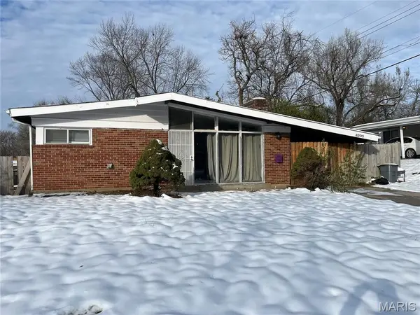 8205 Midwood Avenue, St Louis, MO 63134