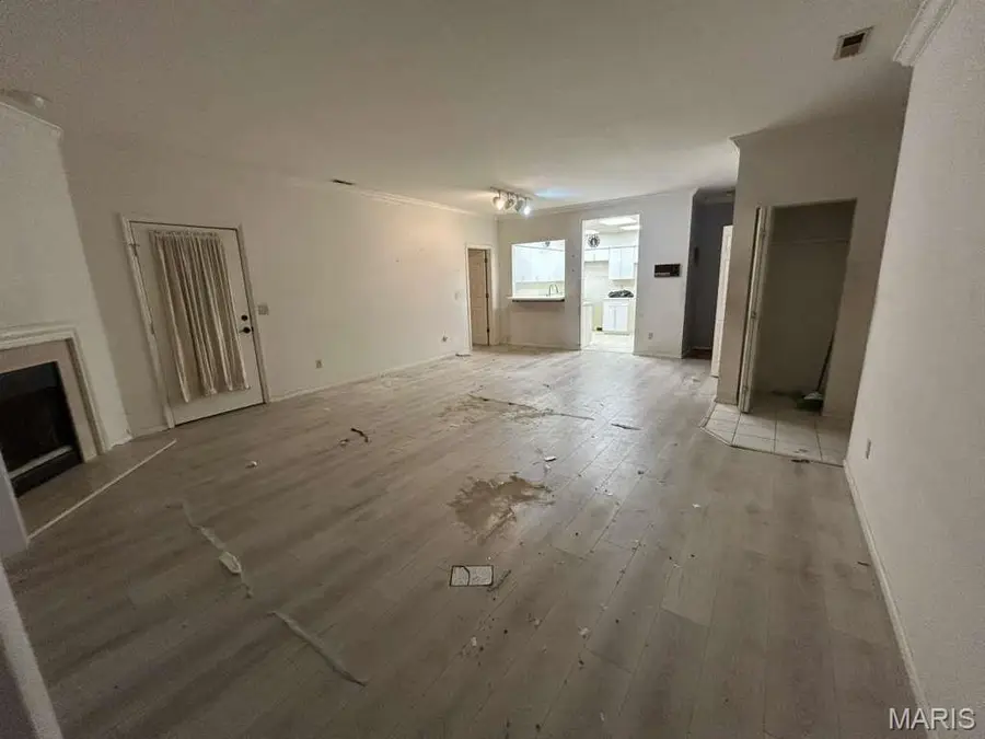 10925 Vauxhall Drive, Saint Louis, MO 63146 - Image #3