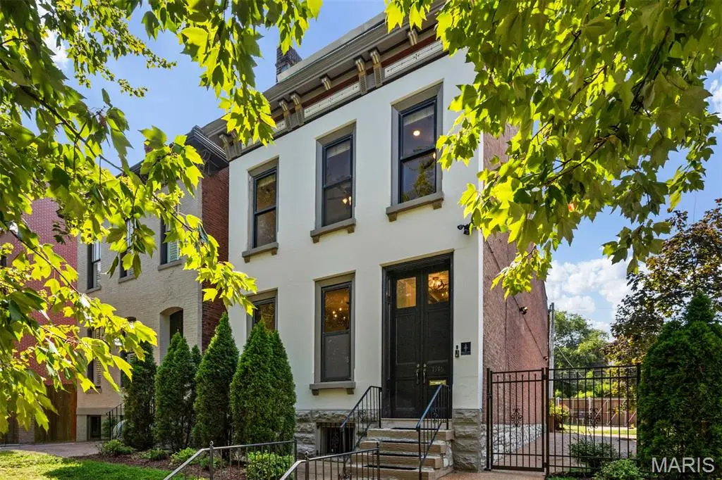 1916 Rutger Street, Saint Louis, MO 63104 - #1
