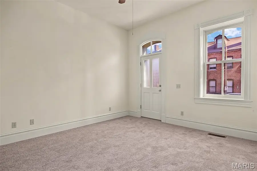 2211 Menard Street, Saint Louis, MO 63104 - Image #2