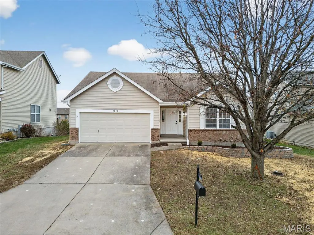 1916 Briarfield Drive, Lake Saint Louis, MO 63367 - Image #1