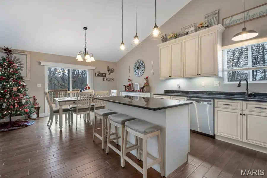 178 Gladshire Lane, Warrenton, MO 63383 - Image #2