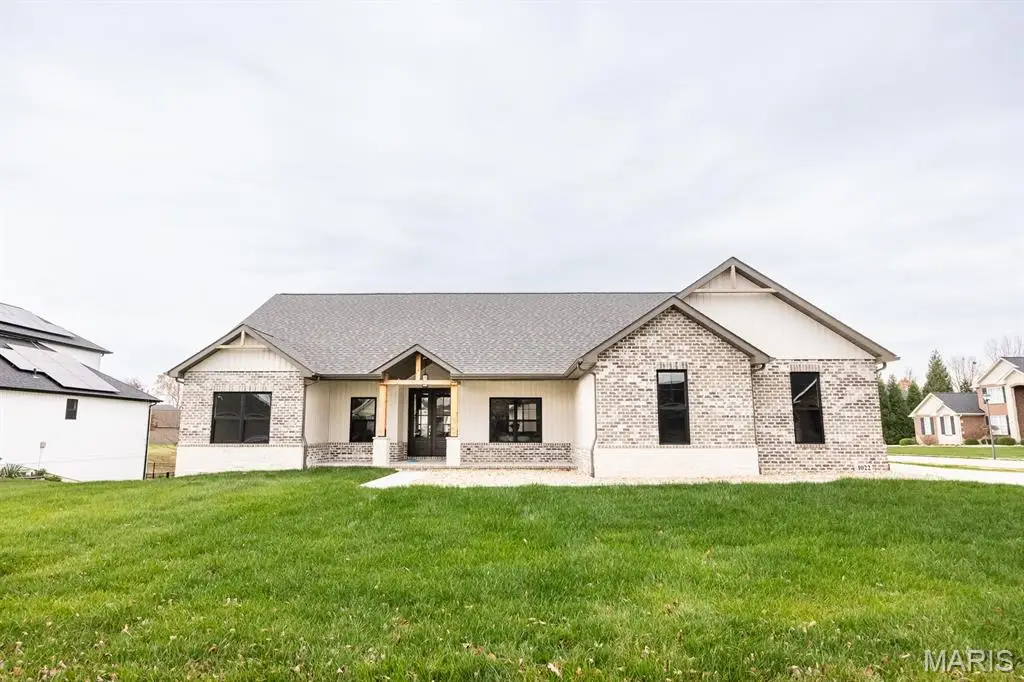 1022 Barteau Drive, Swansea, IL 62226 - Image #1