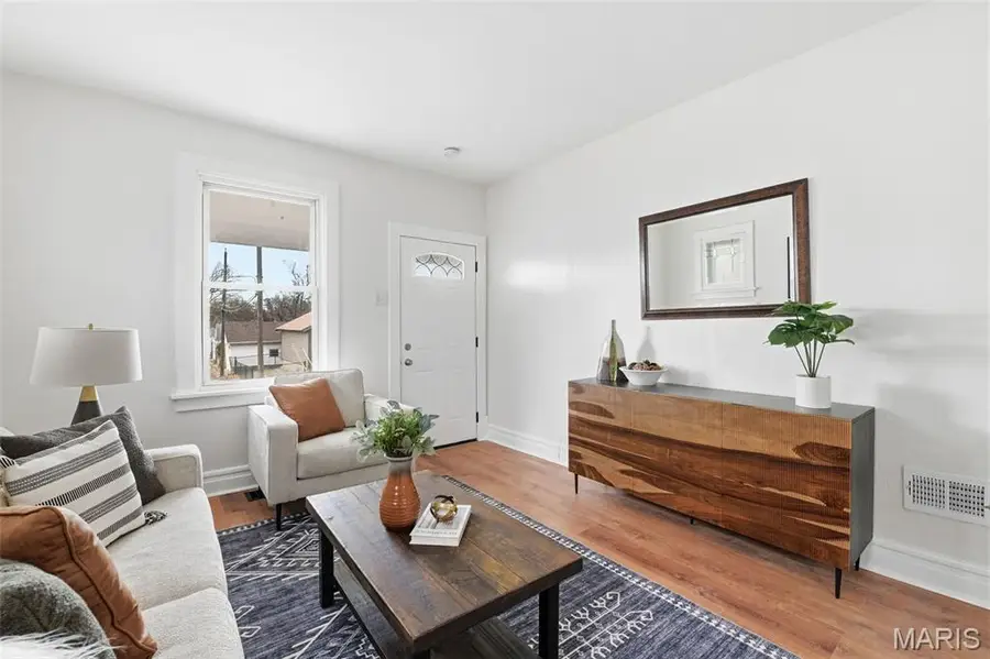 4141 Bowen Street, Saint Louis, MO 63116 - Image #3