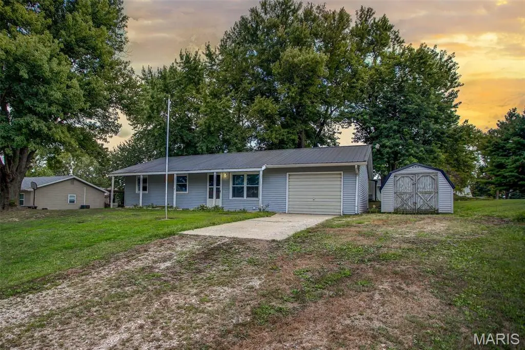 106 Lyndel, Pleasant Hill, IL 62366 - Image #1