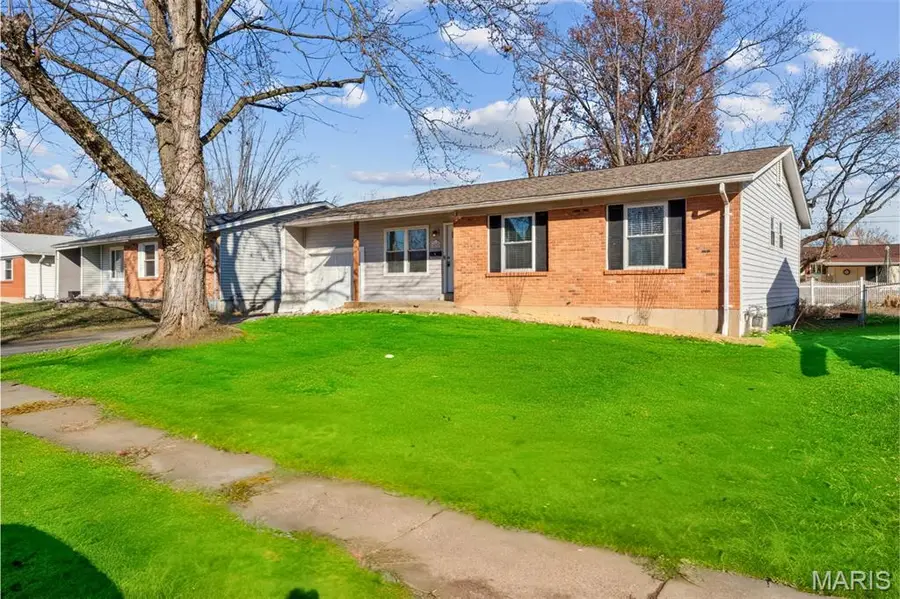 435 Lemondale Lane, Florissant, MO 63031 - Image #3