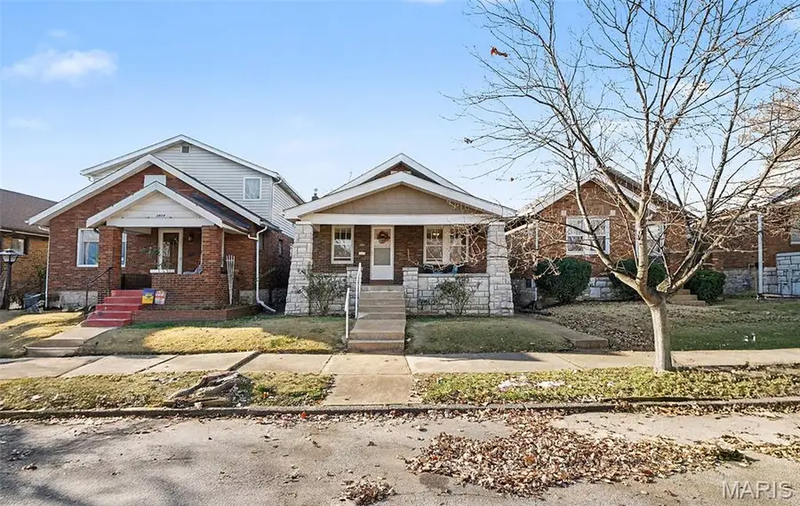 3808 Burgen Avenue, Saint Louis, MO 63116 - Image #2