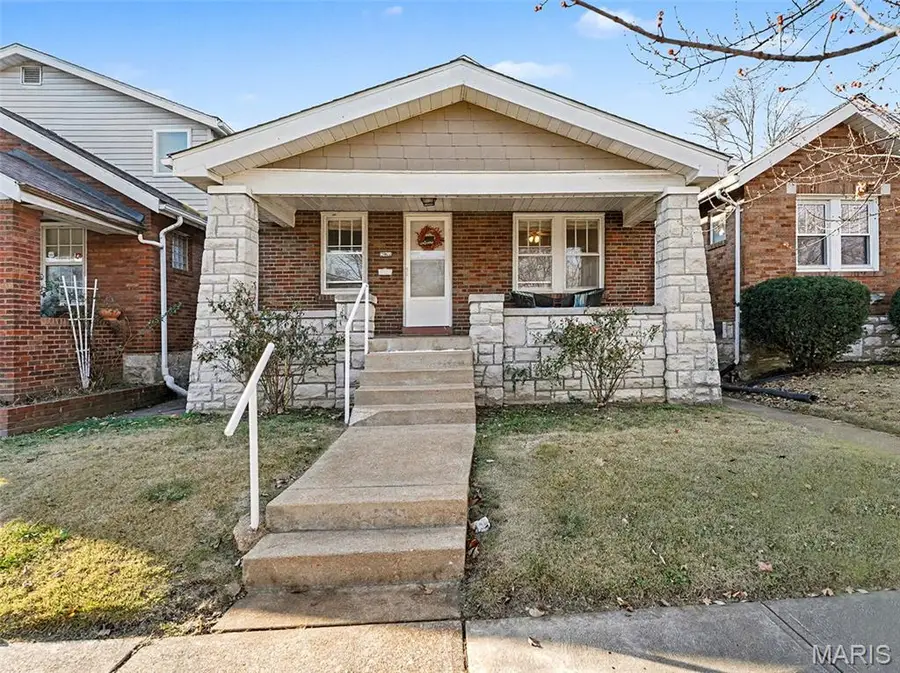 3808 Burgen Avenue, Saint Louis, MO 63116 - Image #3