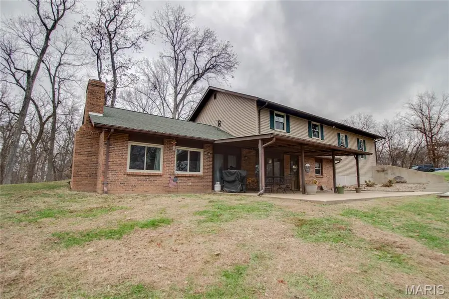 32952 Crystal Lake Road, Jerseyville, IL 62052 - Image #3