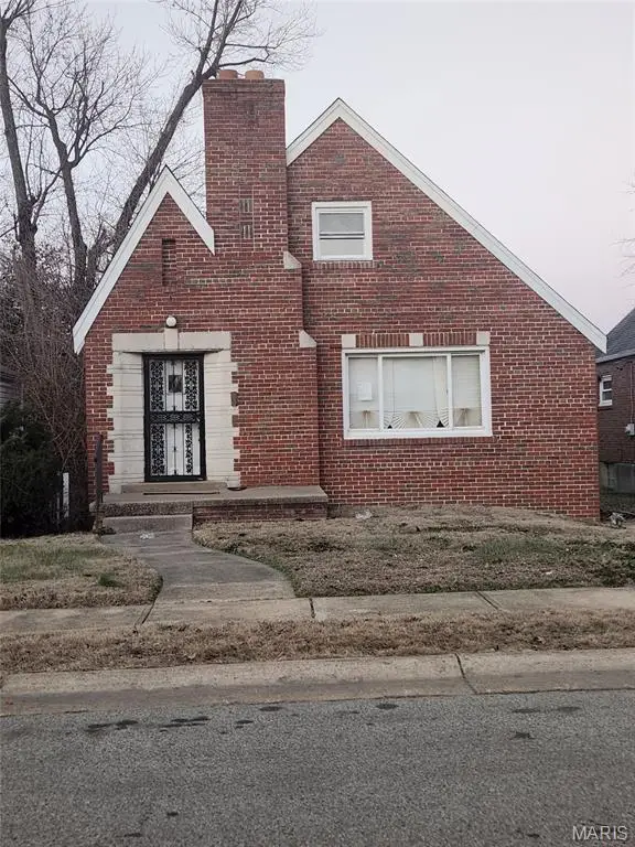1727 Veronica Avenue, St Louis, MO 63147