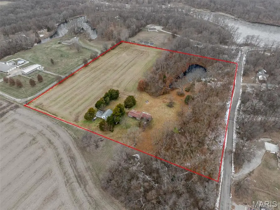 18890 Oakwood Lane, Benld, IL 62009 - Image #2