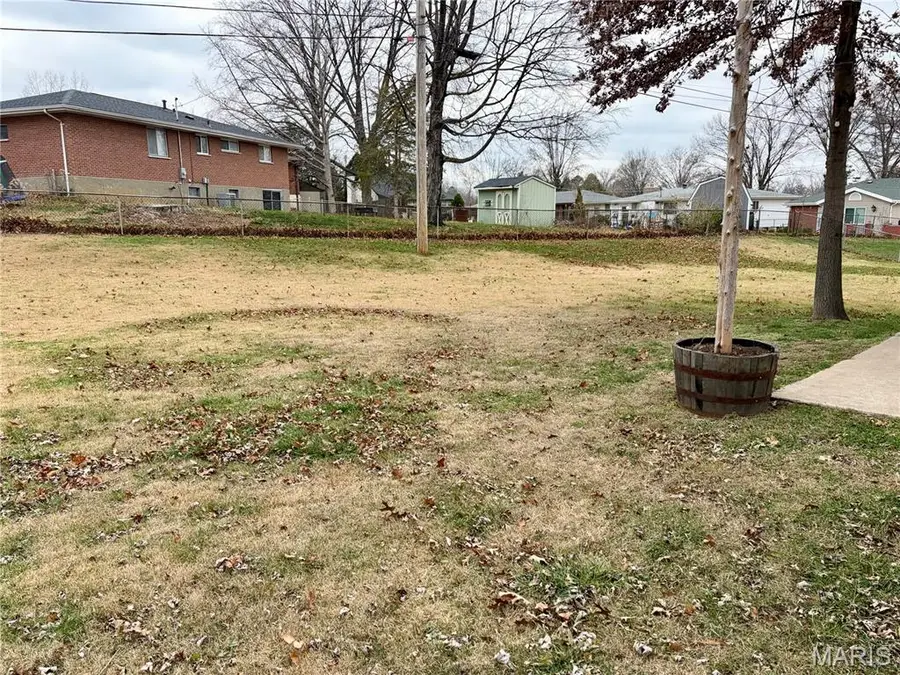 3015 Peal Drive, Saint Louis, MO 63125 - Image #3