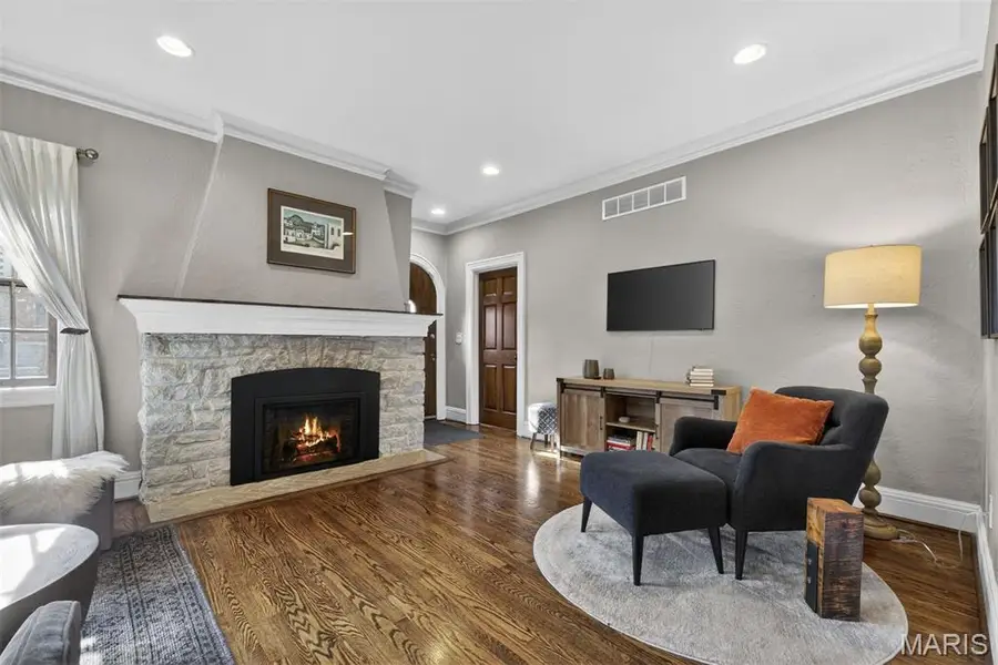 7437 Stratford Avenue, University City, MO 63130 - Image #2