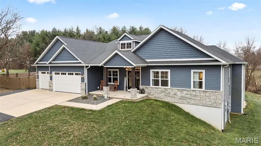 7302 W Kirsch Road, Collinsville, IL 62234 - Image #2