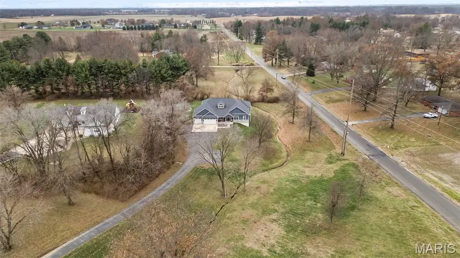 7302 W Kirsch Road, Collinsville, IL 62234 - Image #3