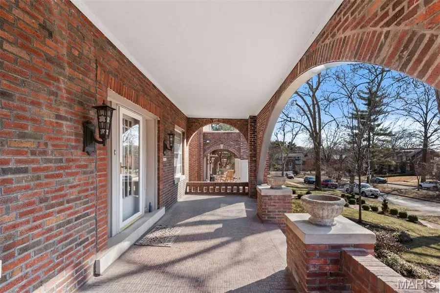 7721 Country Club Court, Clayton, MO 63105 - #3