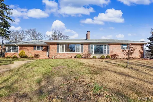 1400 Norman Place, Warson Woods, MO 63122