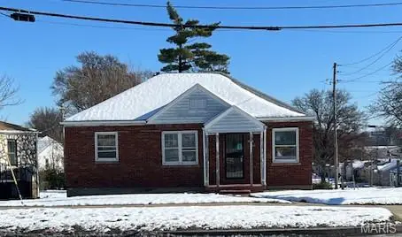 5300 Bermuda Drive, Normandy, MO 63121 - Image #1