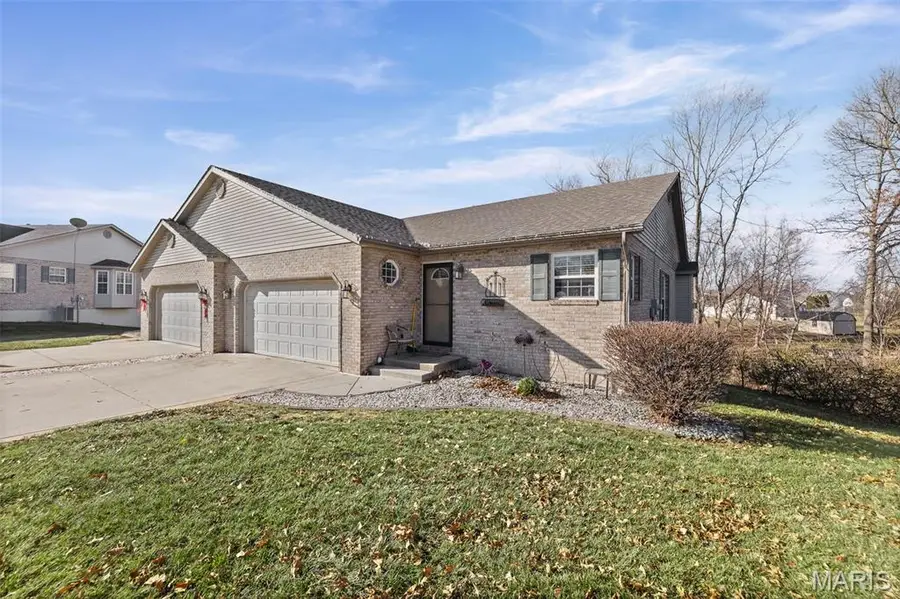 4507 Elk Meadows Lane, Smithton, IL 62285 - Image #2
