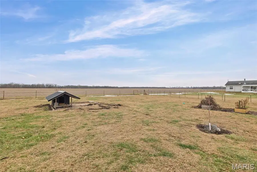 104 Helmuth, Wilsonville, IL 62093 - Image #3