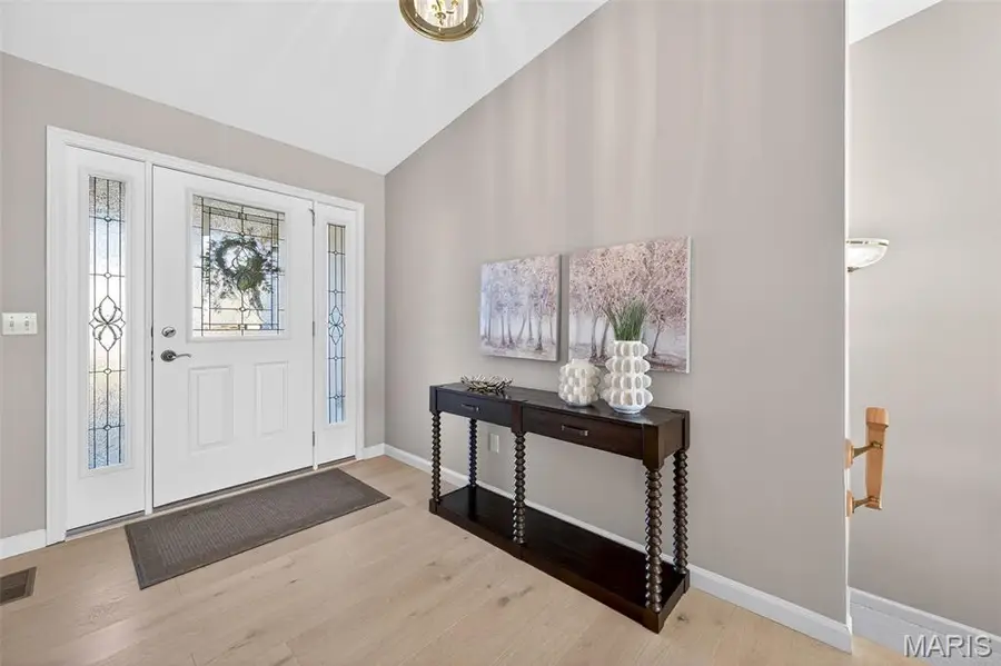 618 Kerryton Place Circle, Ellisville, MO 63021 - Image #3