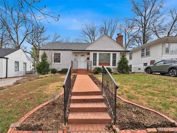 1024 Woodbine Drive, Crestwood, MO 63126