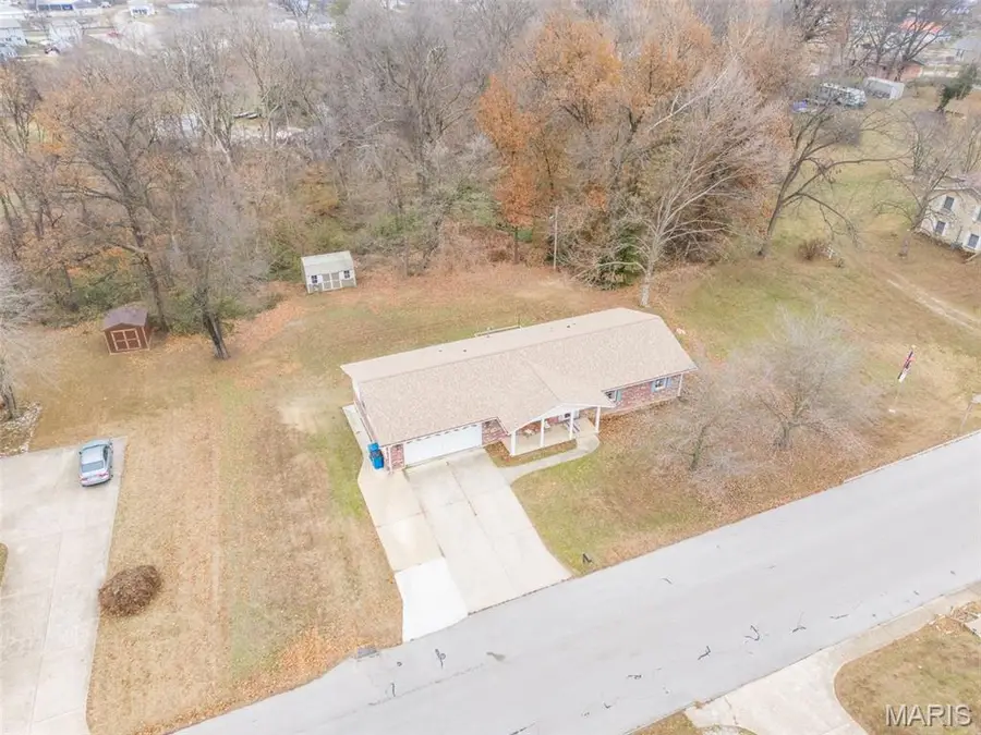 955 Cedar Lane, Ste Genevieve, MO 63670 - Image #3
