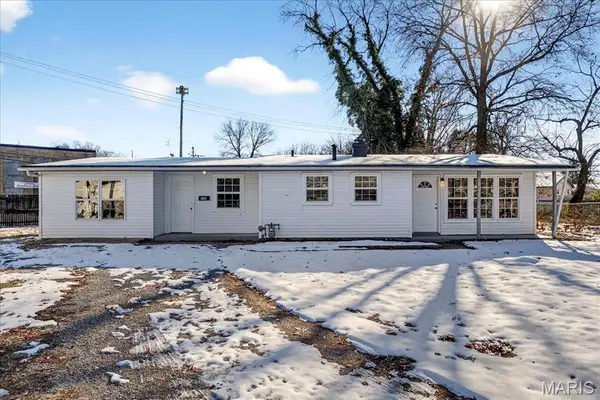 300 Saint Kevin Street, Cahokia, IL 62206