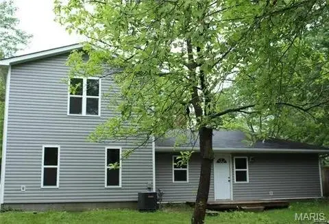 1303 E Grand Avenue, Cuba, MO 65453