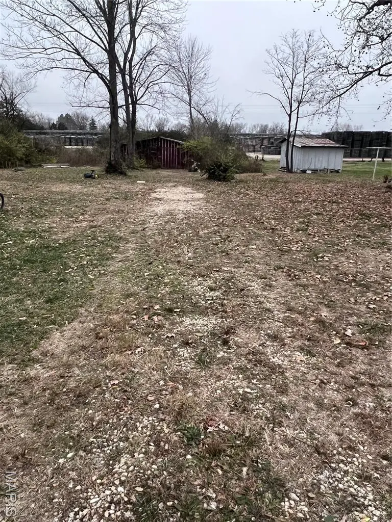 1303 E Grand Avenue, Cuba, MO 65453 - Image #2