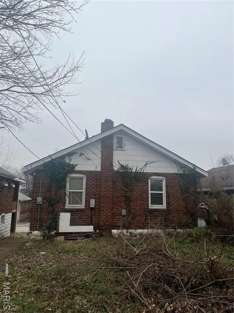 8327 Eton Place, Saint Louis, MO 63136 - Image #2