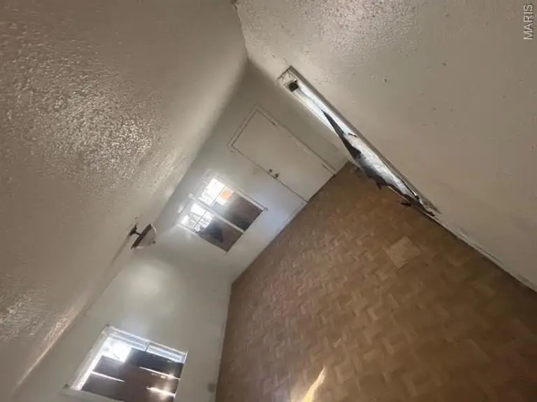 5461 Hamilton Avenue, Saint Louis, MO 63136 - Image #2