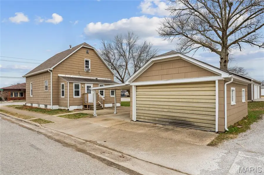 12 E Ash Street, New Baden, IL 62265 - Image #2