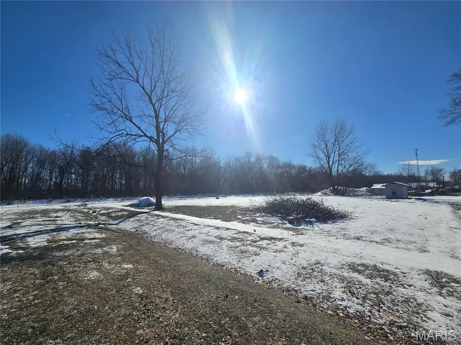 102 W 3rd Street, Coffeen, IL 62017 - Image #2