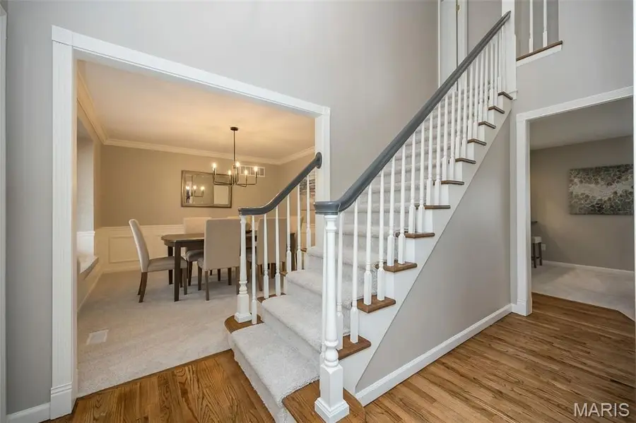 15708 Cedarmill Drive, Chesterfield, MO 63017 - Image #3