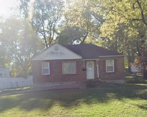 3554 Westridge Lane, St Ann, MO 63074