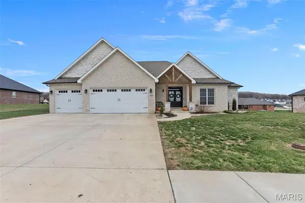 262 Orange Bowl Drive, Cape Girardeau, MO 63701