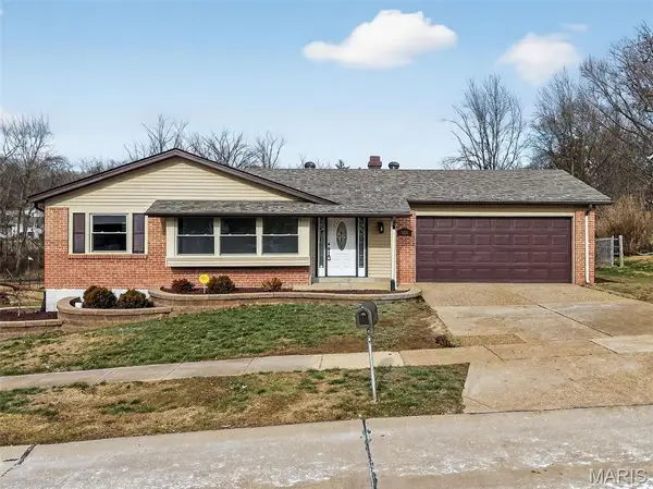 4815 Brookton Way, St Louis, MO 63128