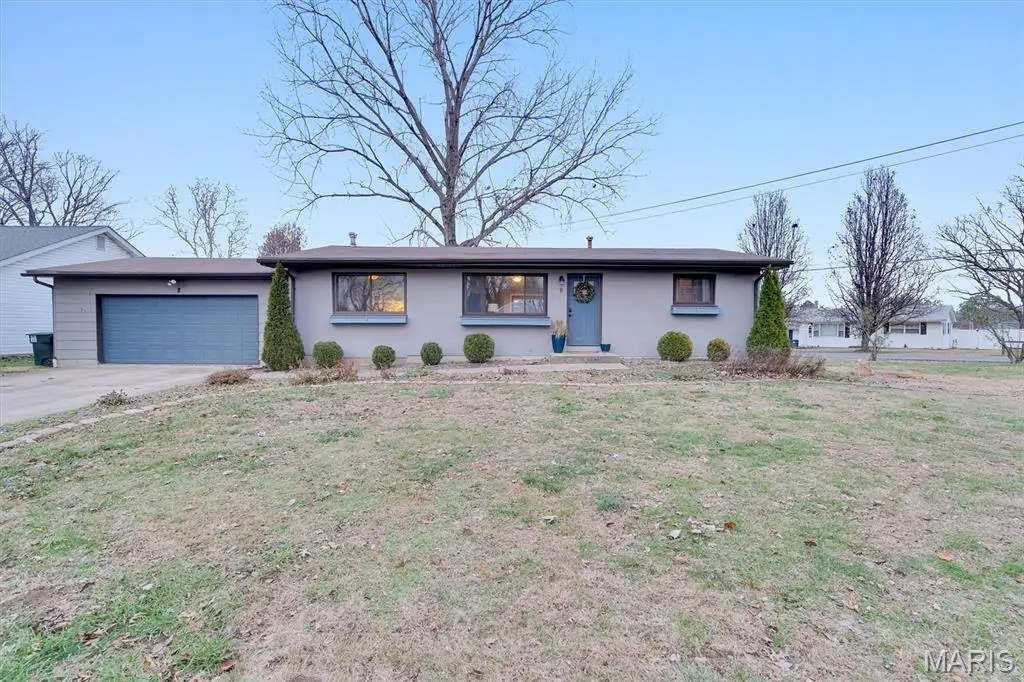 8 Circle Way, Saint Peters, MO 63376 - Image #1