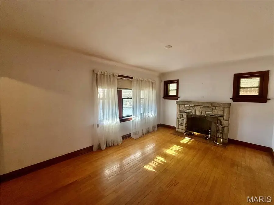 1545 Sells Avenue, Saint Louis, MO 63147 - Image #3