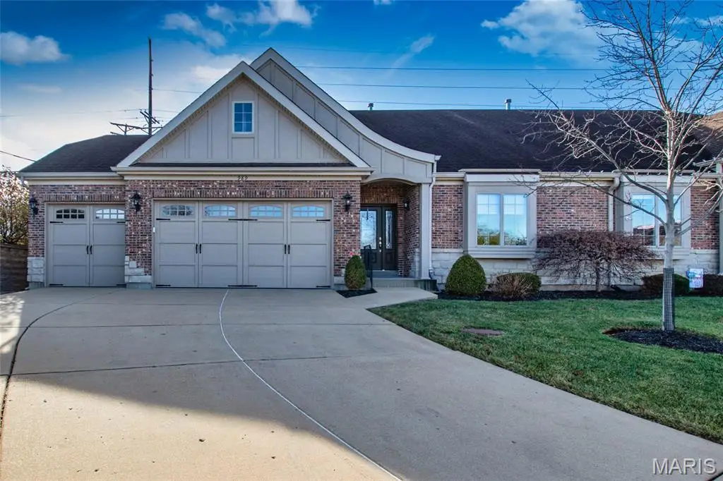 989 Hanna Bend Court, Manchester, MO 63021 - Image #1