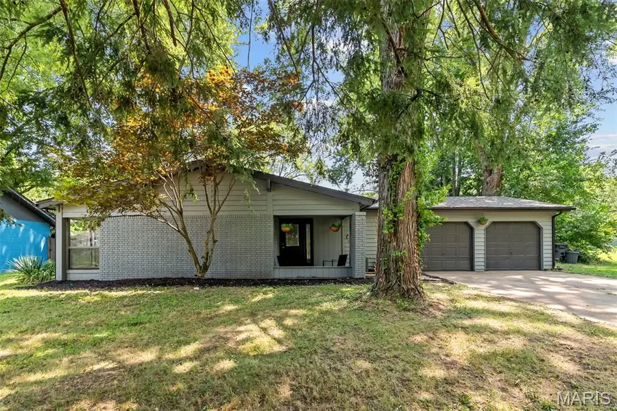 102 Gale Drive, Fairview Heights, IL 62208 - Image #2