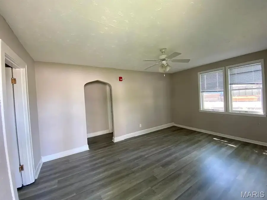 30 S 21st Street, Belleville, IL 62226 - #2