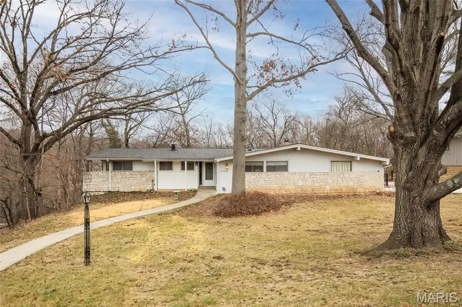 193 Horseshoe Drive, Kirkwood, MO 63122 - Image #2