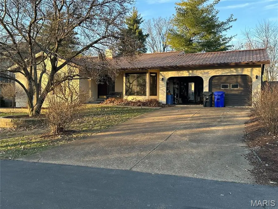 10435 Lylewood Drive, Saint Louis, MO 63131 - Image #2